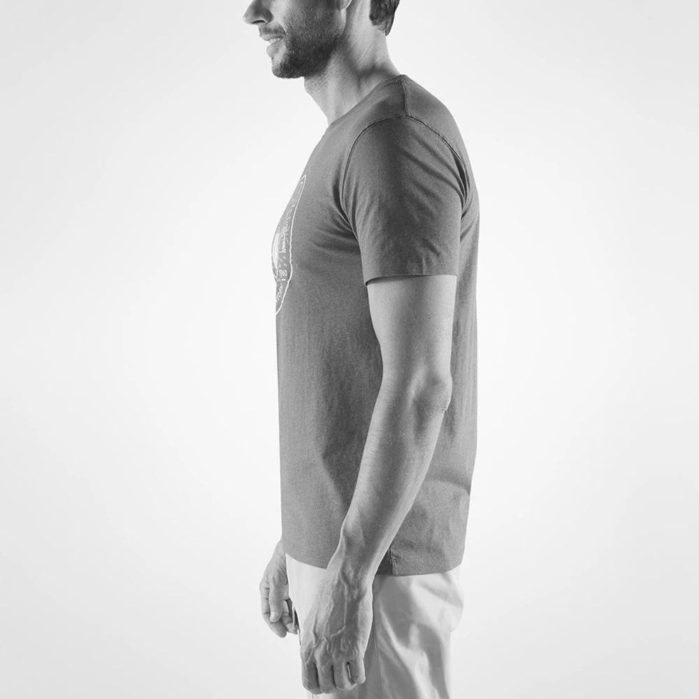 FJÄLLRÄVEN Fjällräven Lägerplats T-Shirt Stone Grey Herren 4 FJÄLLRÄVEN Fjällräven Lägerplats T-Shirt Stone Grey Herren - Image 4