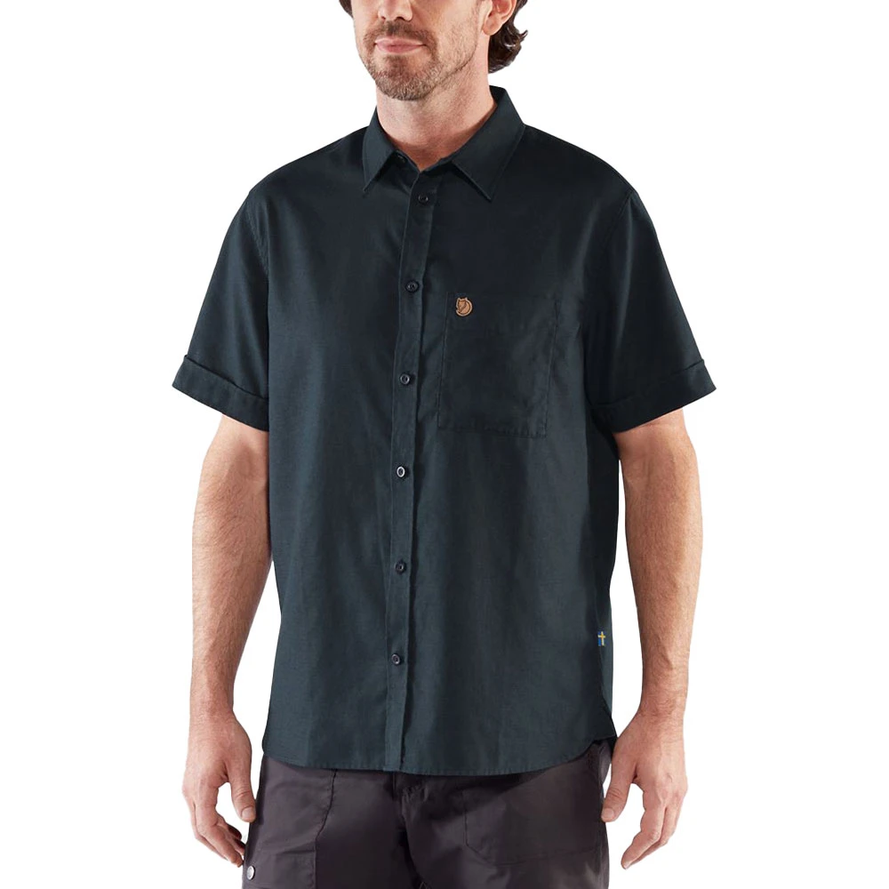 FJÄLLRÄVEN Fjällräven Övik Travel Kurzarm-Hemd Dark Navy Herren 3 FJÄLLRÄVEN Fjällräven Övik Travel Kurzarm-Hemd Dark Navy Herren - Image 3