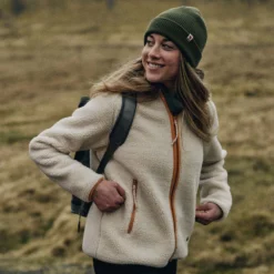 FJÄLLRÄVEN Fjällräven Vardag Pile Fleece Fleecejacke Chalk White Damen -Bekleidungsgeschäft fjaellraeven vardag pile fleece f84789 02 gross
