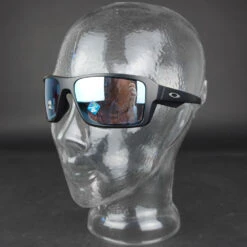 Oakley Double Edge Sonnenbrille Matte Black/Prizm Deep Water Polarized Damen, Herren -Bekleidungsgeschäft oakley double edge matte black oo9380 1366 04 gross