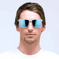 Red Bull SPECT Eyewear Bow Sonnengläser Silver/Smoke Light Blue Polarized Damen, Herren -Bekleidungsgeschäft spect eyewear red bull bow 005 06 gross